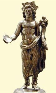 Penate mit Opferschale und Füllhorn (Britisches Museum London)